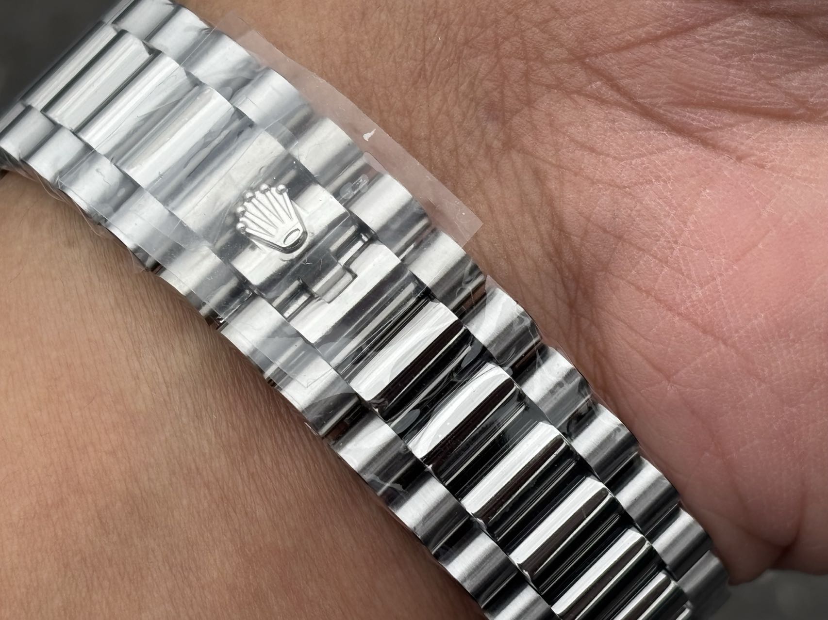 Rolex replica Day-Date bracelet detail