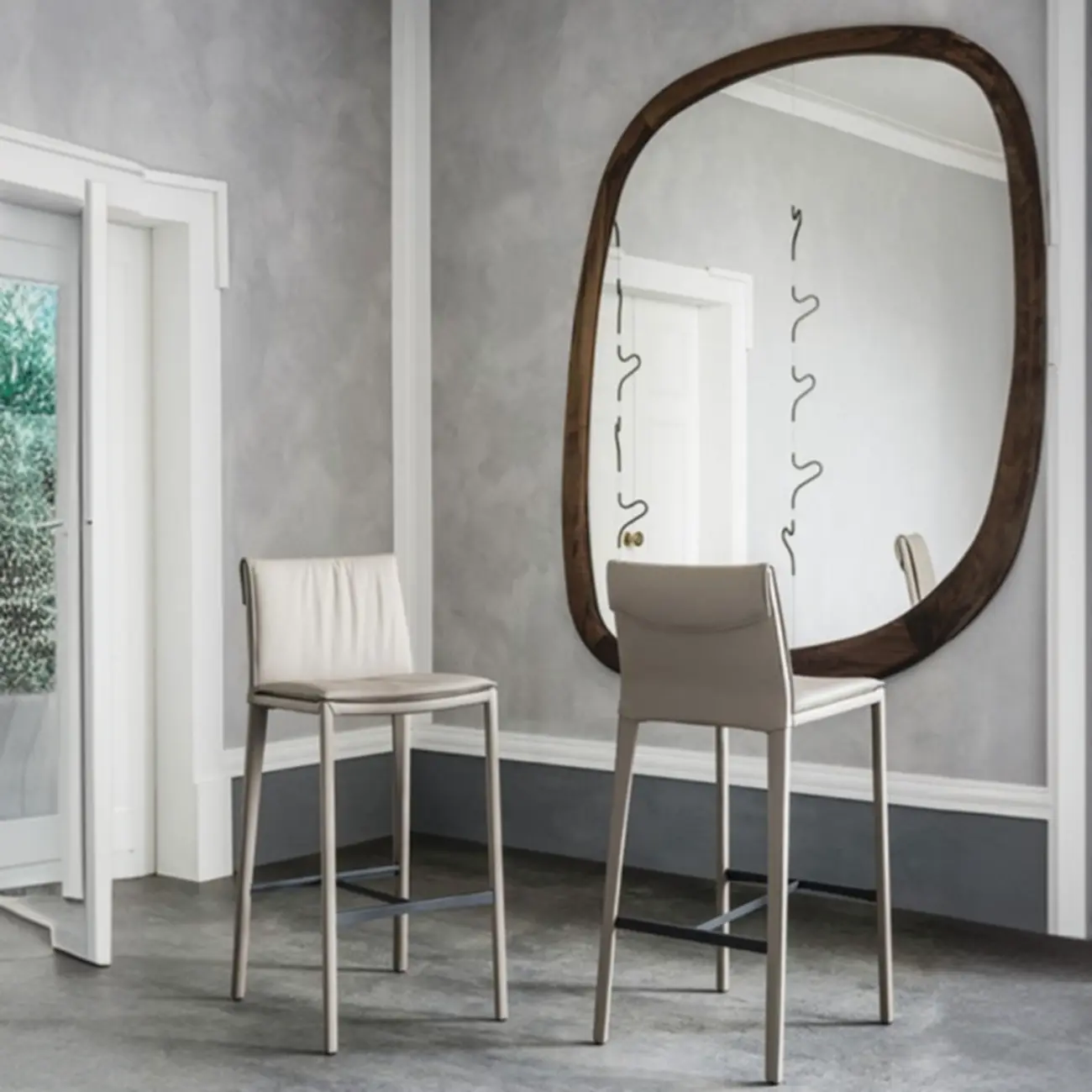 Modern 4-Leg Trestle Footrest Low Back Bar Stools