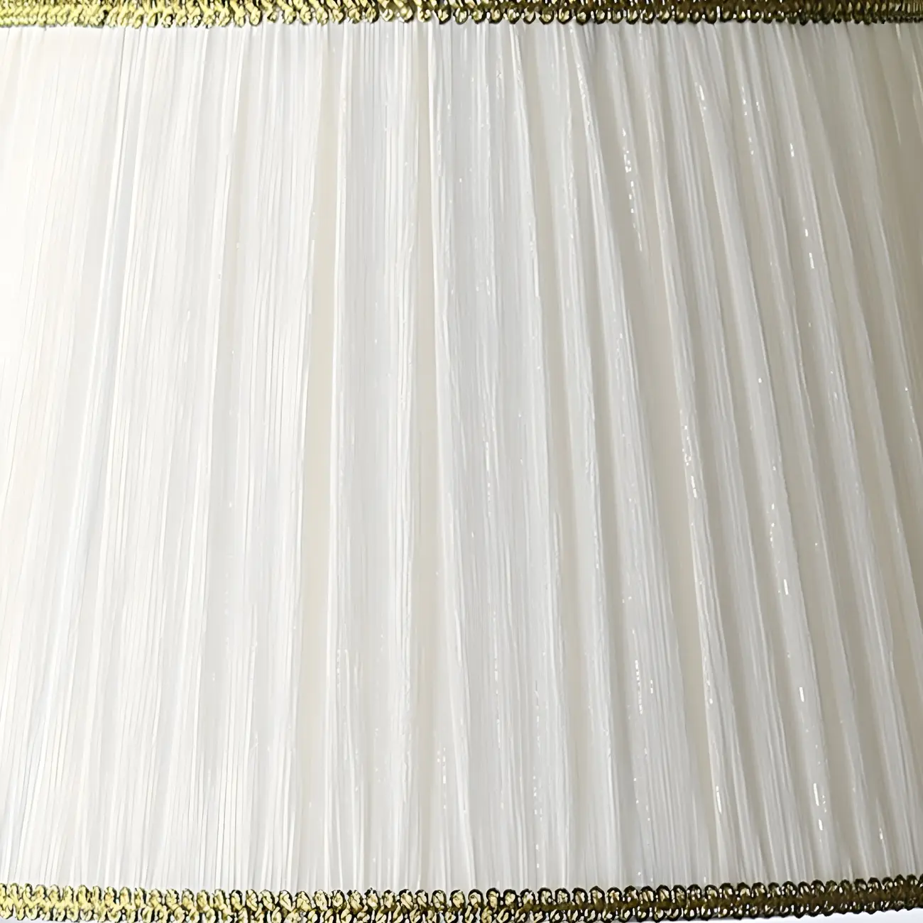 Plug-In Elegant Ceramic LED Table Lamp with Fabric Shade