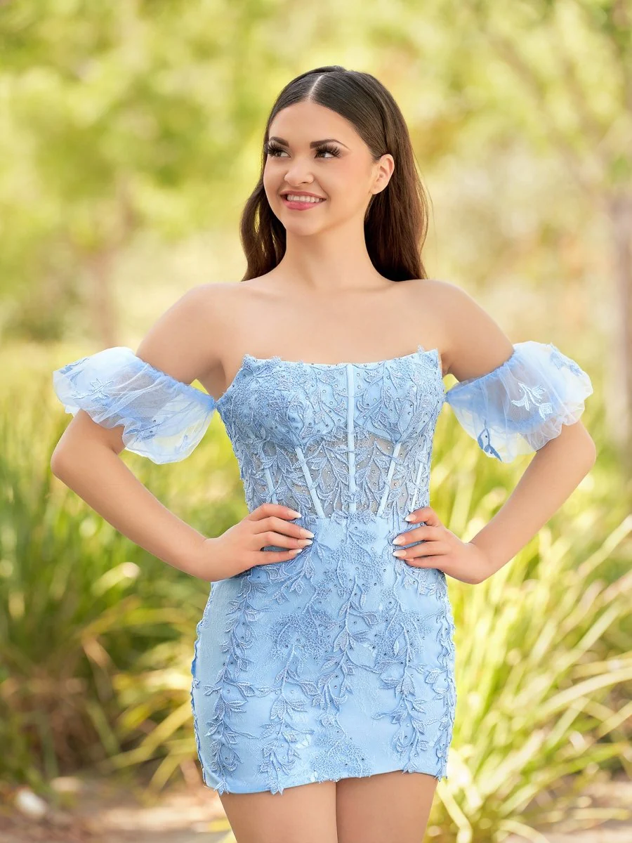 Sheath Lace Strapless Homecoming Dress with Appliques