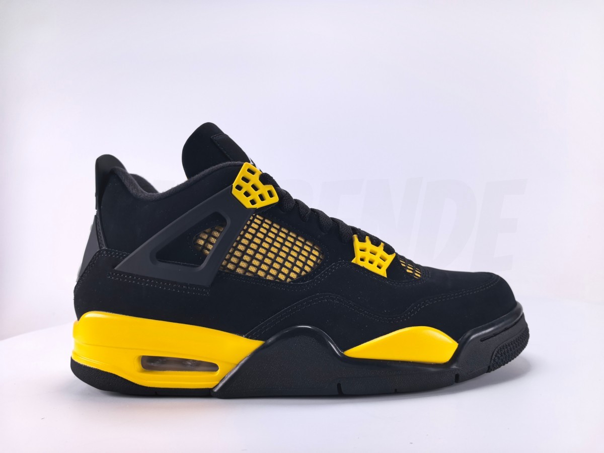 Jordan 4 Retro Thunder (2023) - Aktrende
