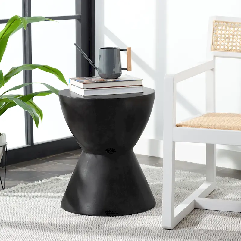 SAFAVIEH Elektra Indoor/ Outdoor Modern Black Concrete Round Accent Table - 14.9 W x 14.9 L x 17.7 H - 15Wx15Dx18H