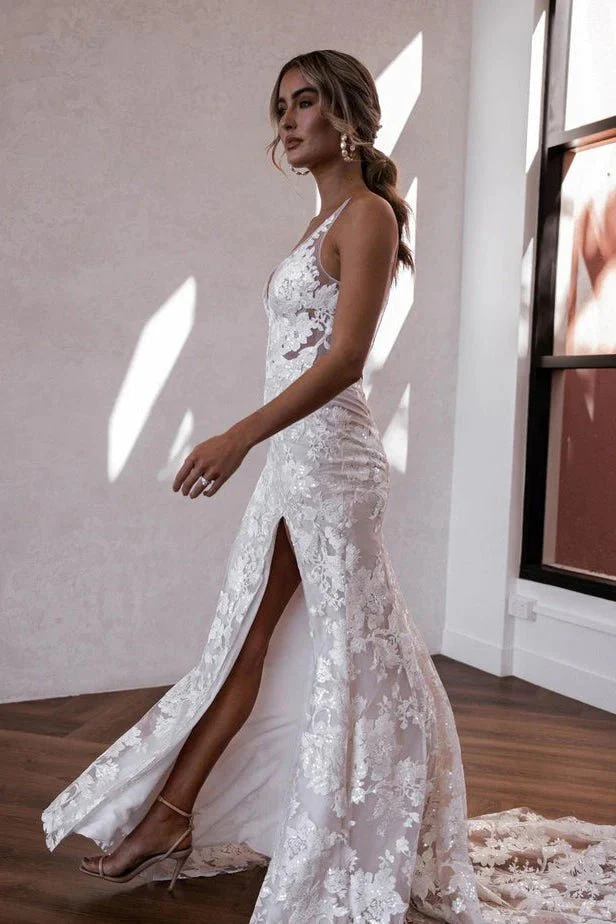 Elegant Mermaid V Neck Lace Boho Wedding Dresses with Slit
