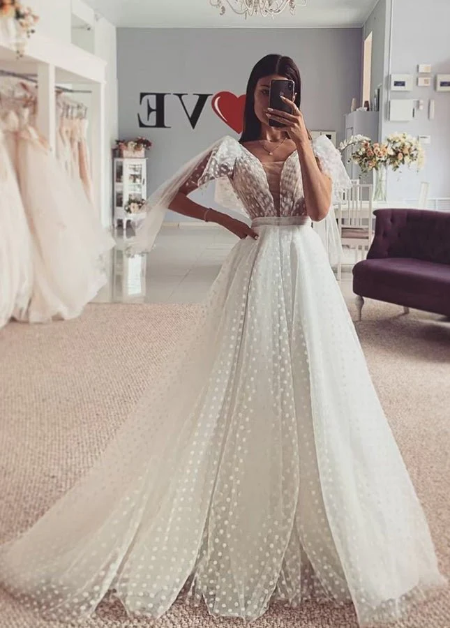 Classic White Point V-Neck Long Tulle White Wedding Dress