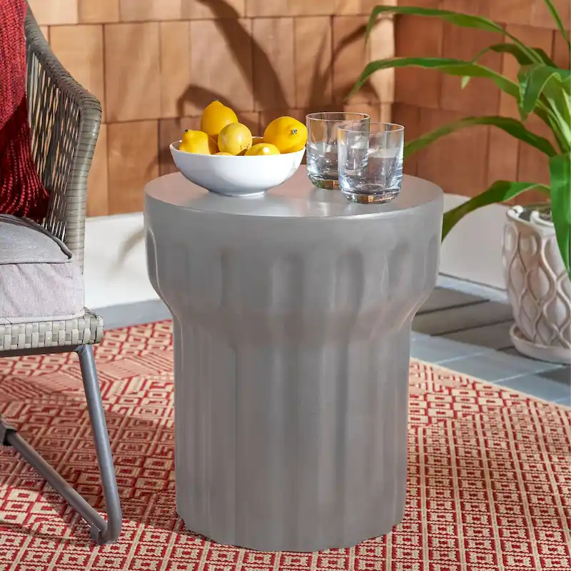 SAFAVIEH Ulya Concrete Indoor/ Outdoor Accent Table - 15.7 x 15.7 x 17.7 - 16Wx16Dx18H