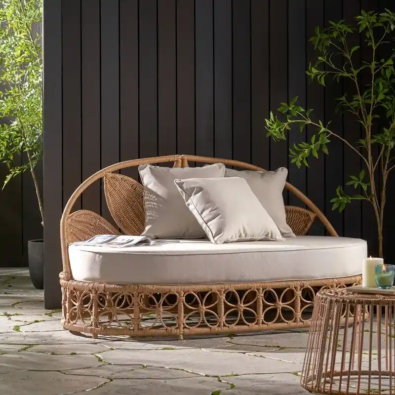 Outdoor Chaise Lounger with cushion - N/A