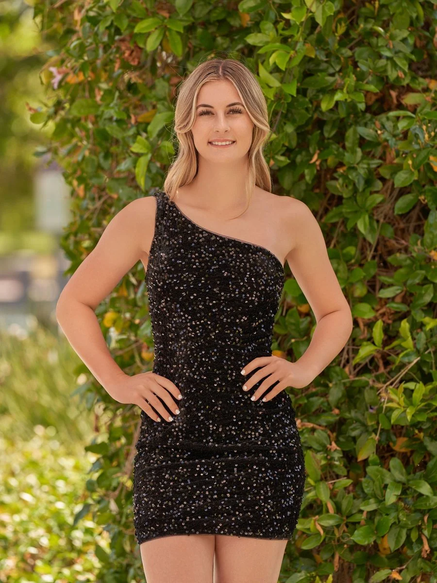 Tight Sequins Black One Shoulder Homecoming Dress