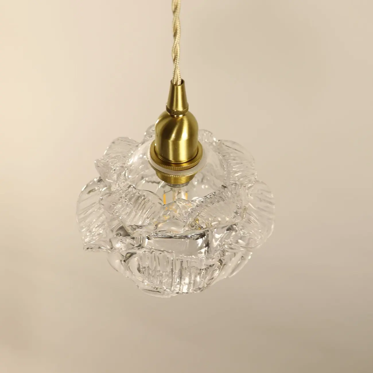 Elegant Glass Flower Kitchen Pendant Lighting Height Adjustable