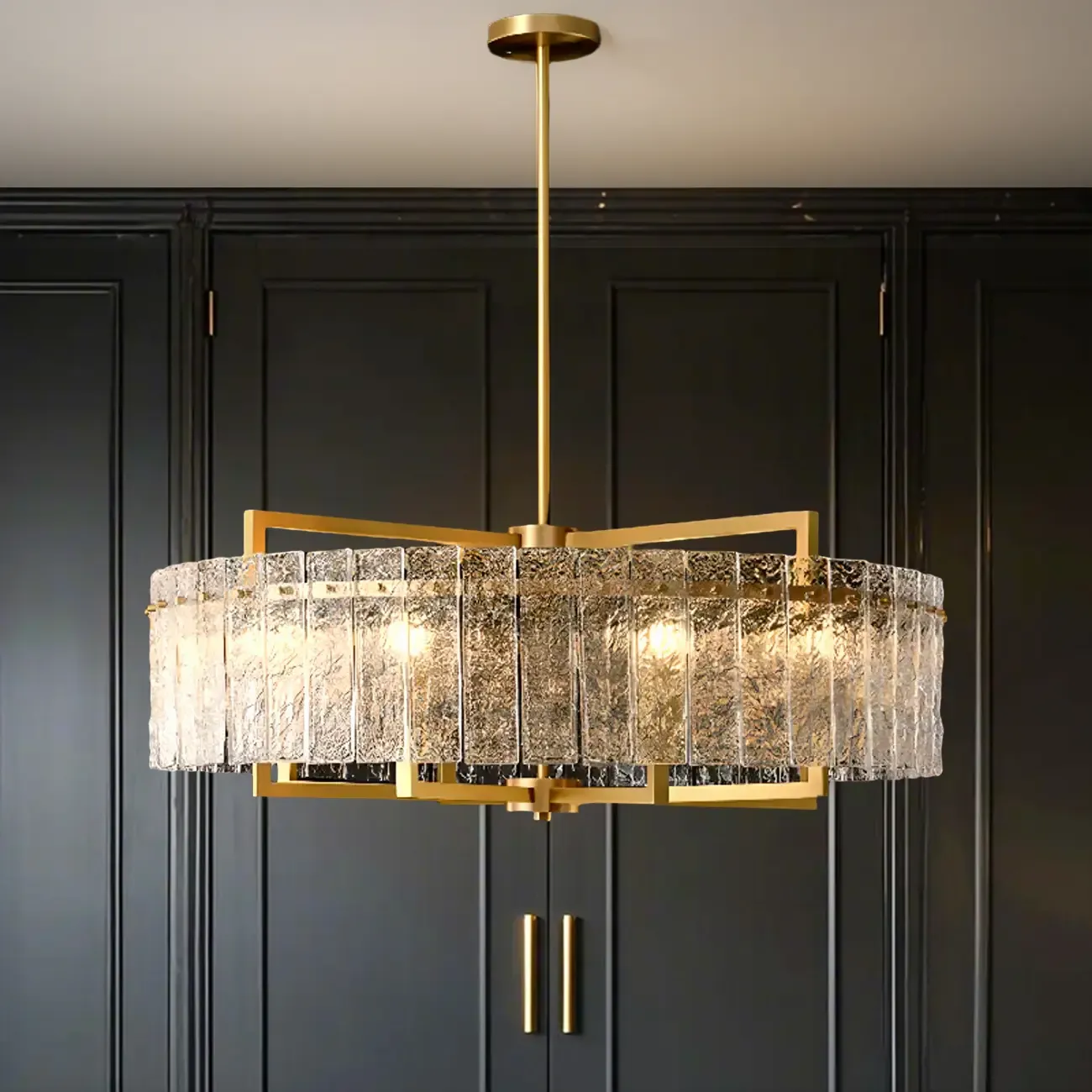 Luxury Crystal Round Chandelier with Glass Lampshade
