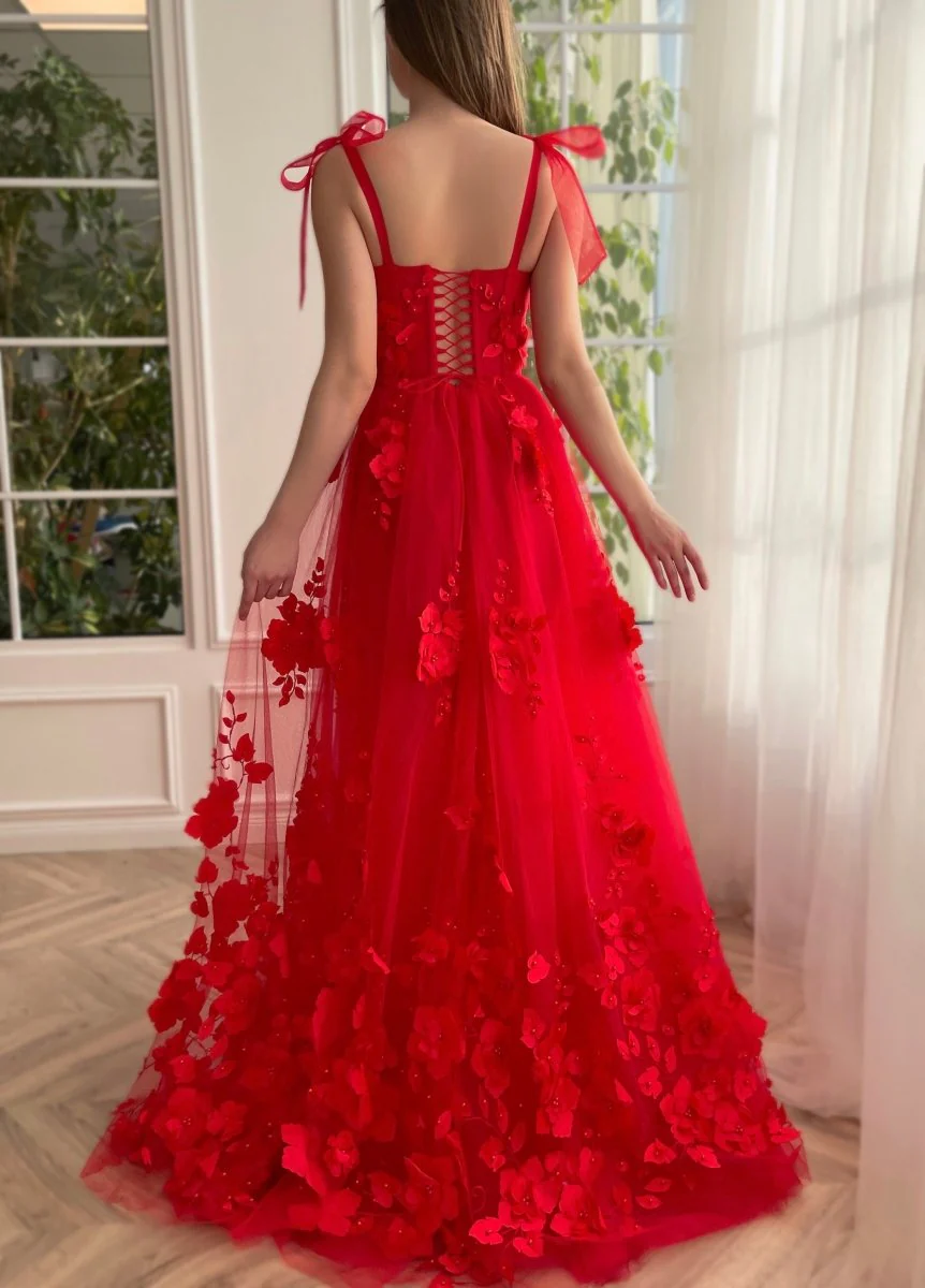 Scarlet Tulle A-line 3D Flower Long Prom Dress With Slit