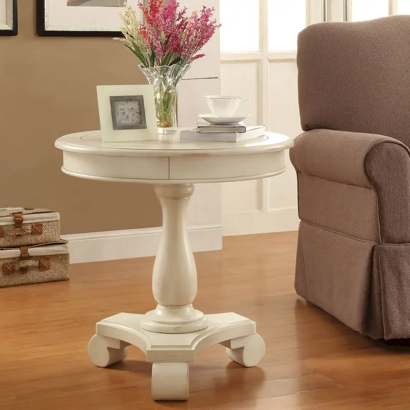 Viola Hand-painted Traditional Round Accent Table