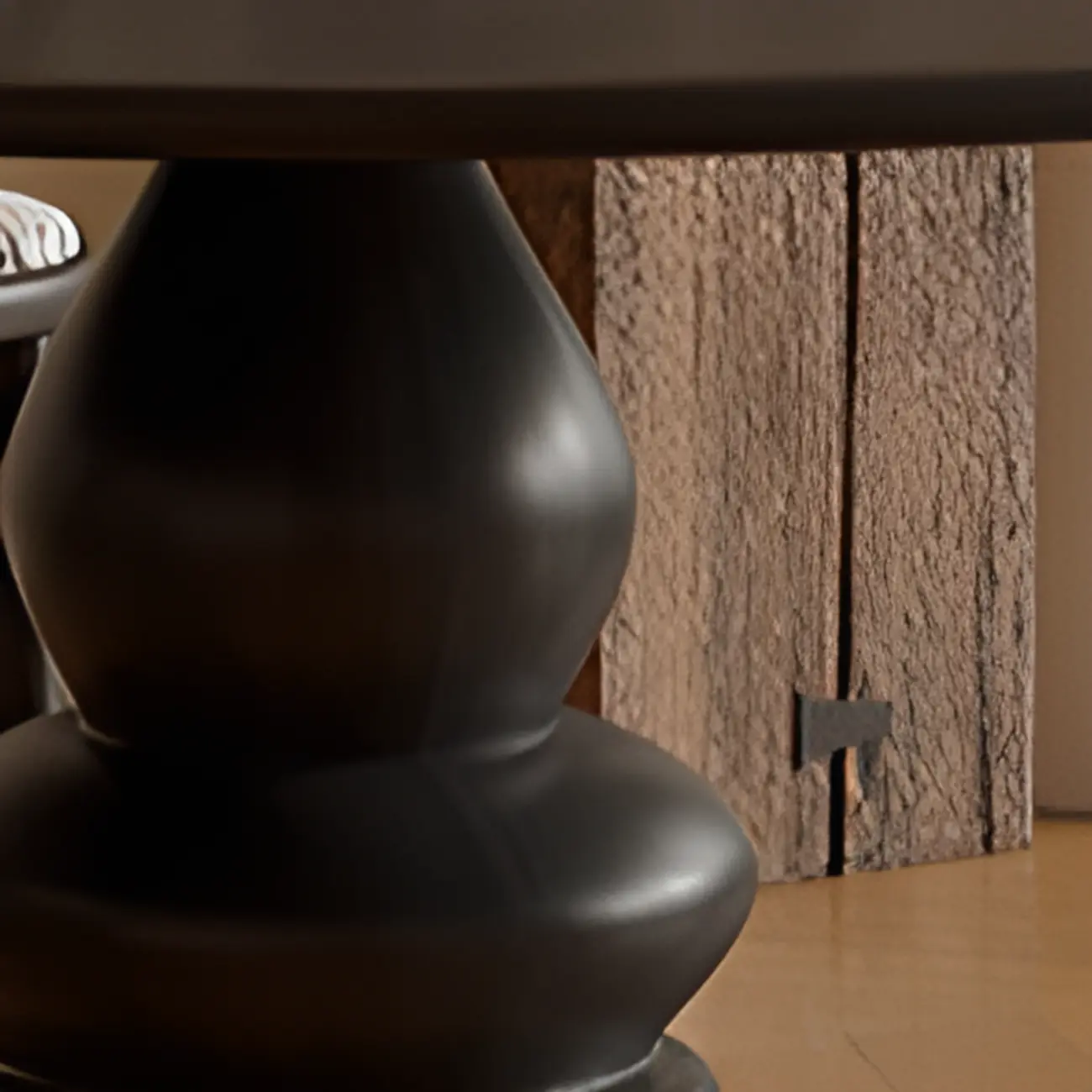 Traditional Dark Brown Wood Round Dining Table