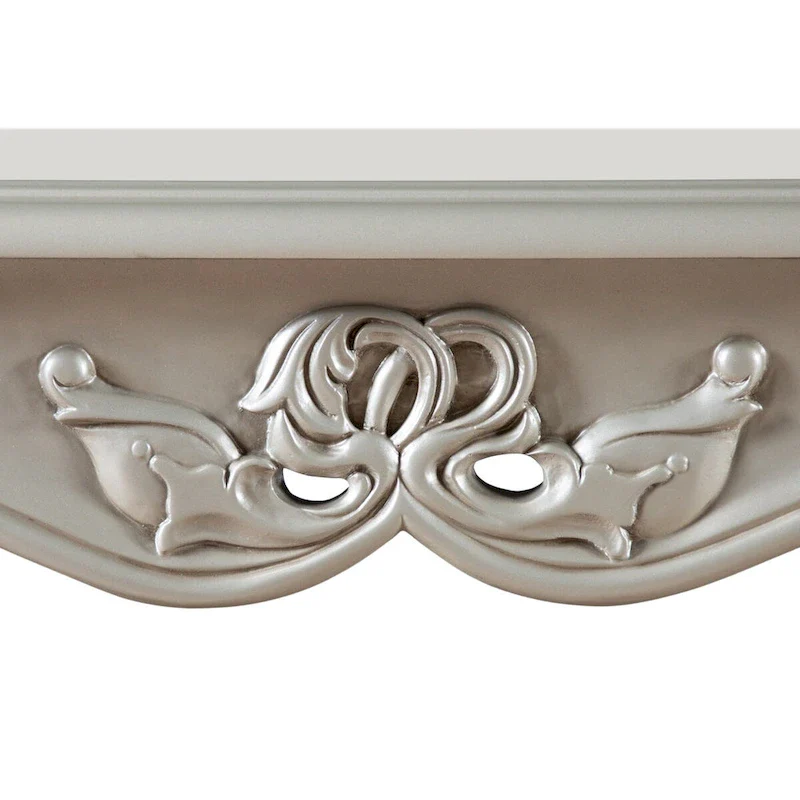 Furniture of America Clarissa Traditional Solid Wood End Table with Carved Legs