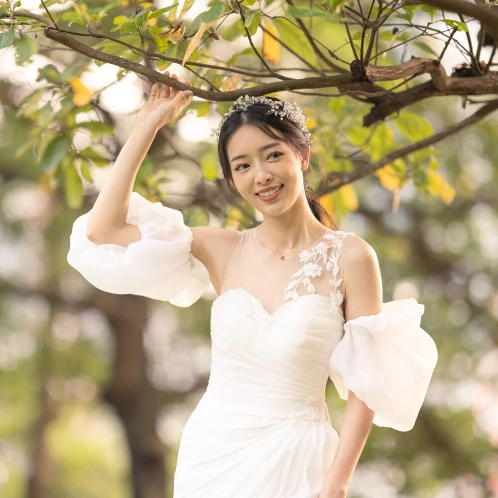 Mermaid Pearled Enchantment Lace Appliqued Wedding Dresses