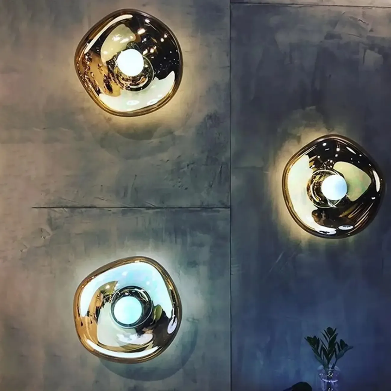 Modern Artistic Irregular Clear Shade Wall Sconce