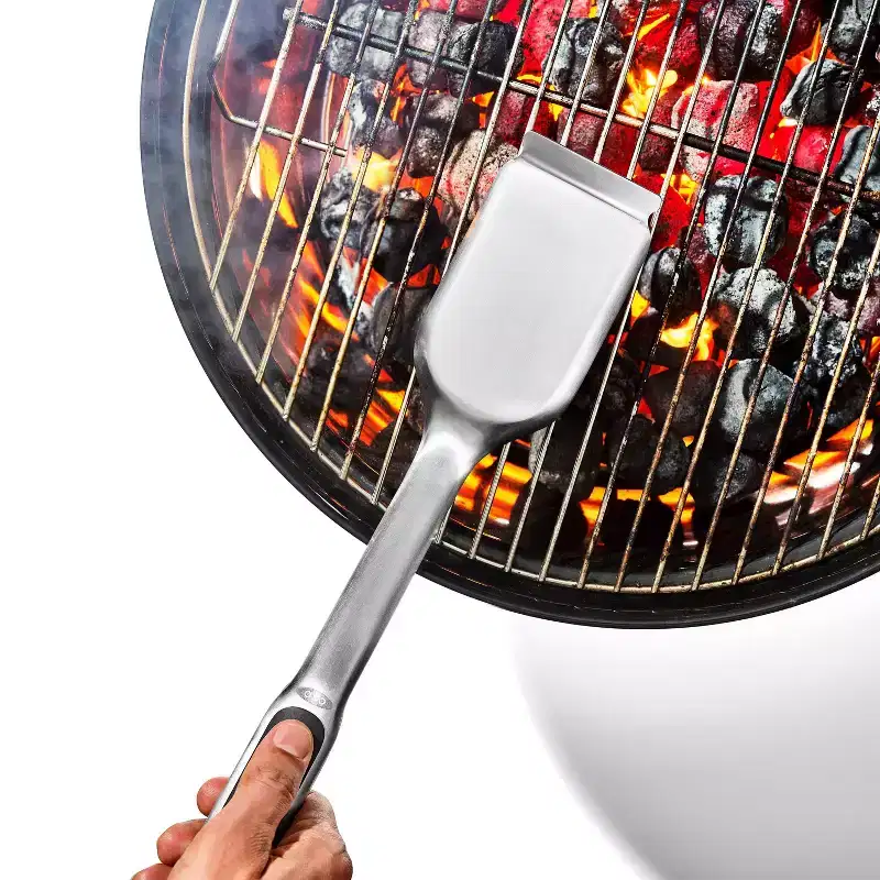 OXO Coiled Grill Brush With Replaceable Head