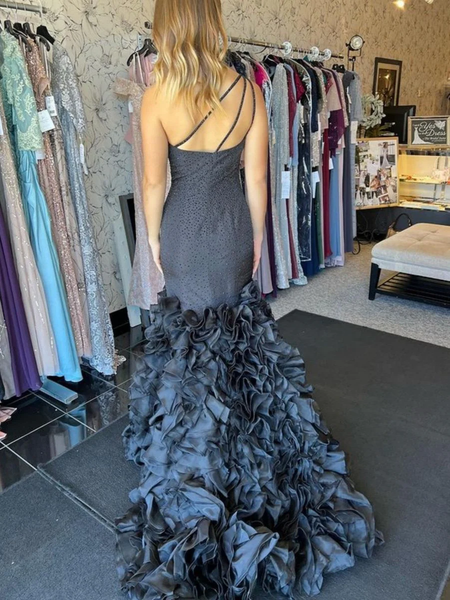 Mermaid Black One Shoulder Tiered Sequins Long Prom Dress