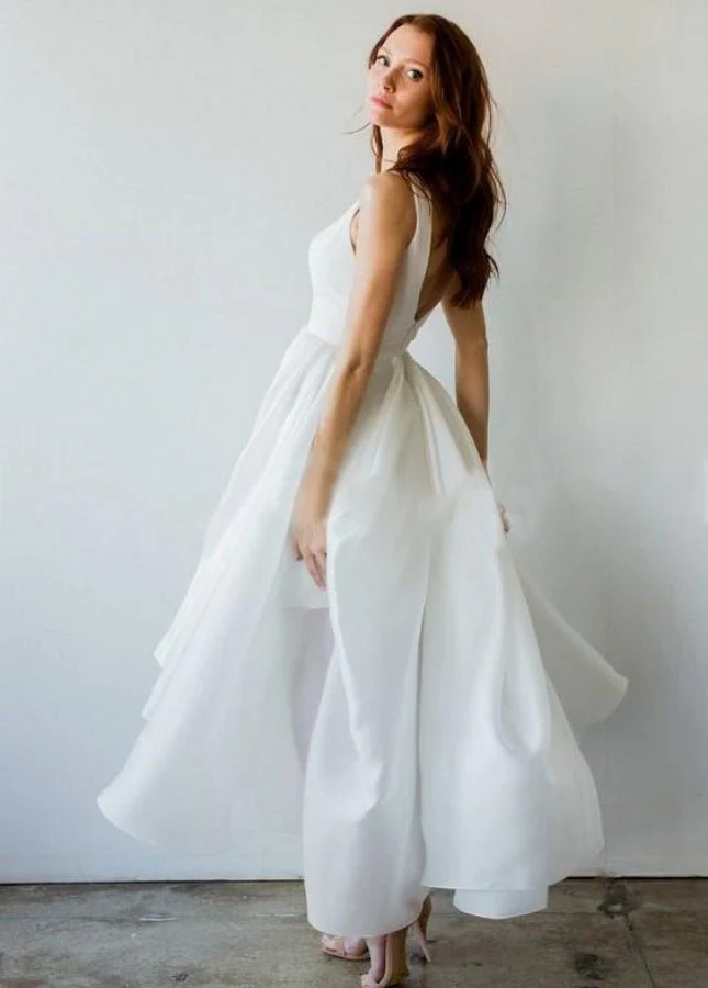 Diamond White Sleeveless V-Neck Taffeta Short Wedding Dress with Asymmetric Hem