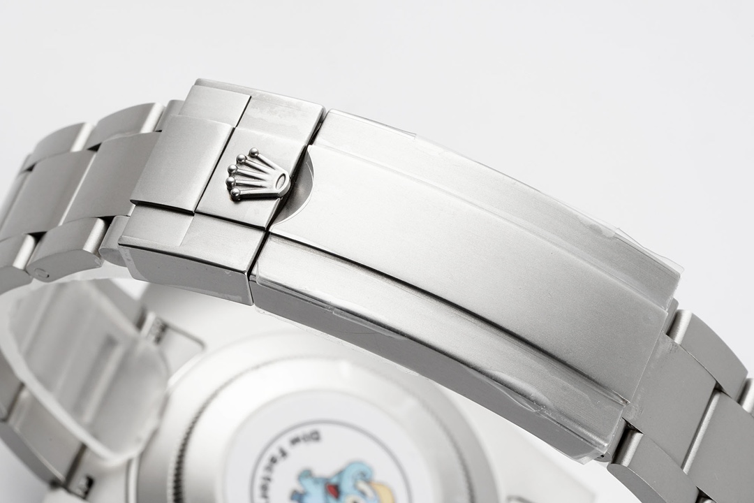 Cierre y brazalete de acero con logo Rolex en réplica de alta calidad