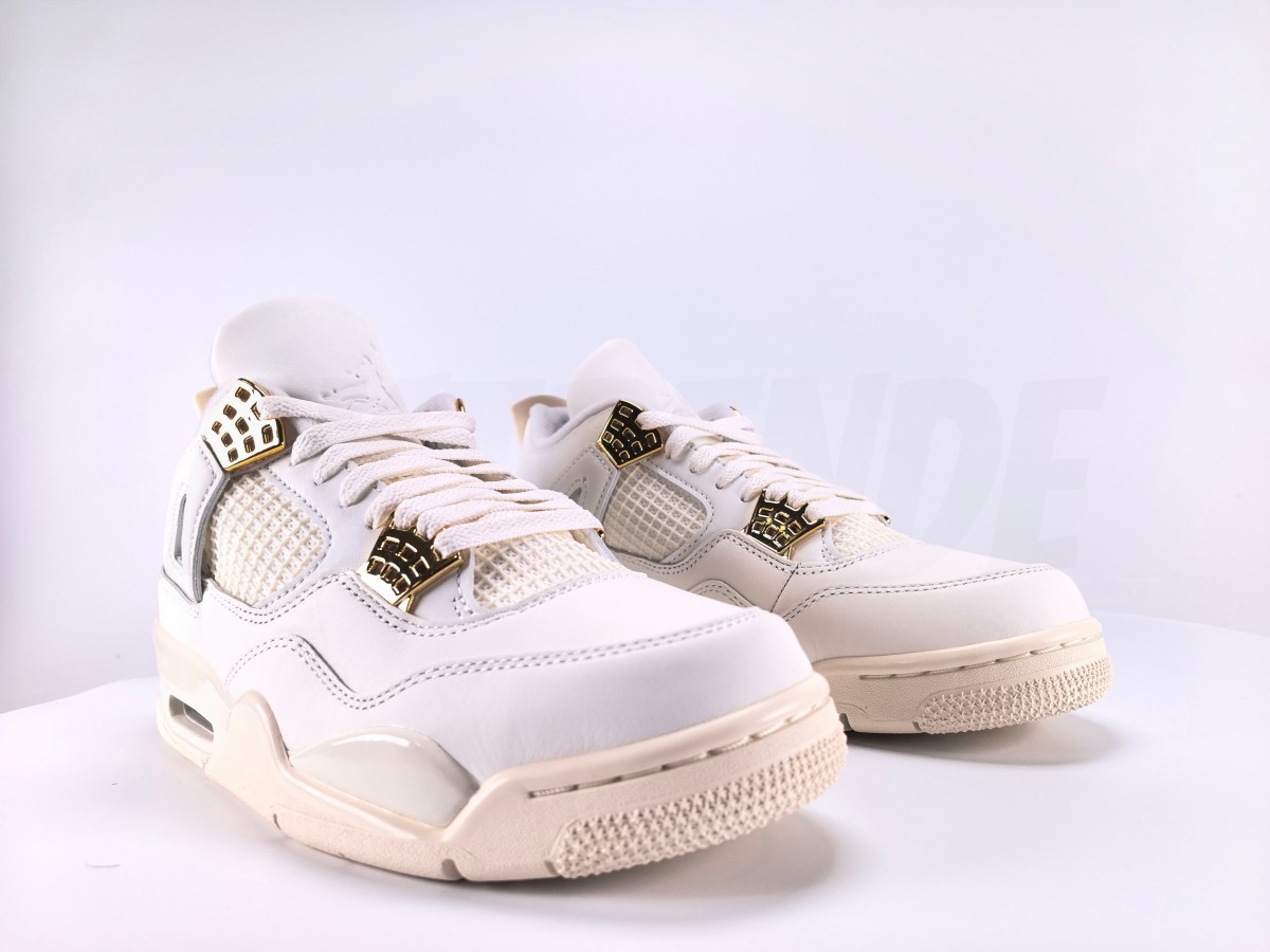 Jordan 4 Retro Metallic Gold - Aktrende