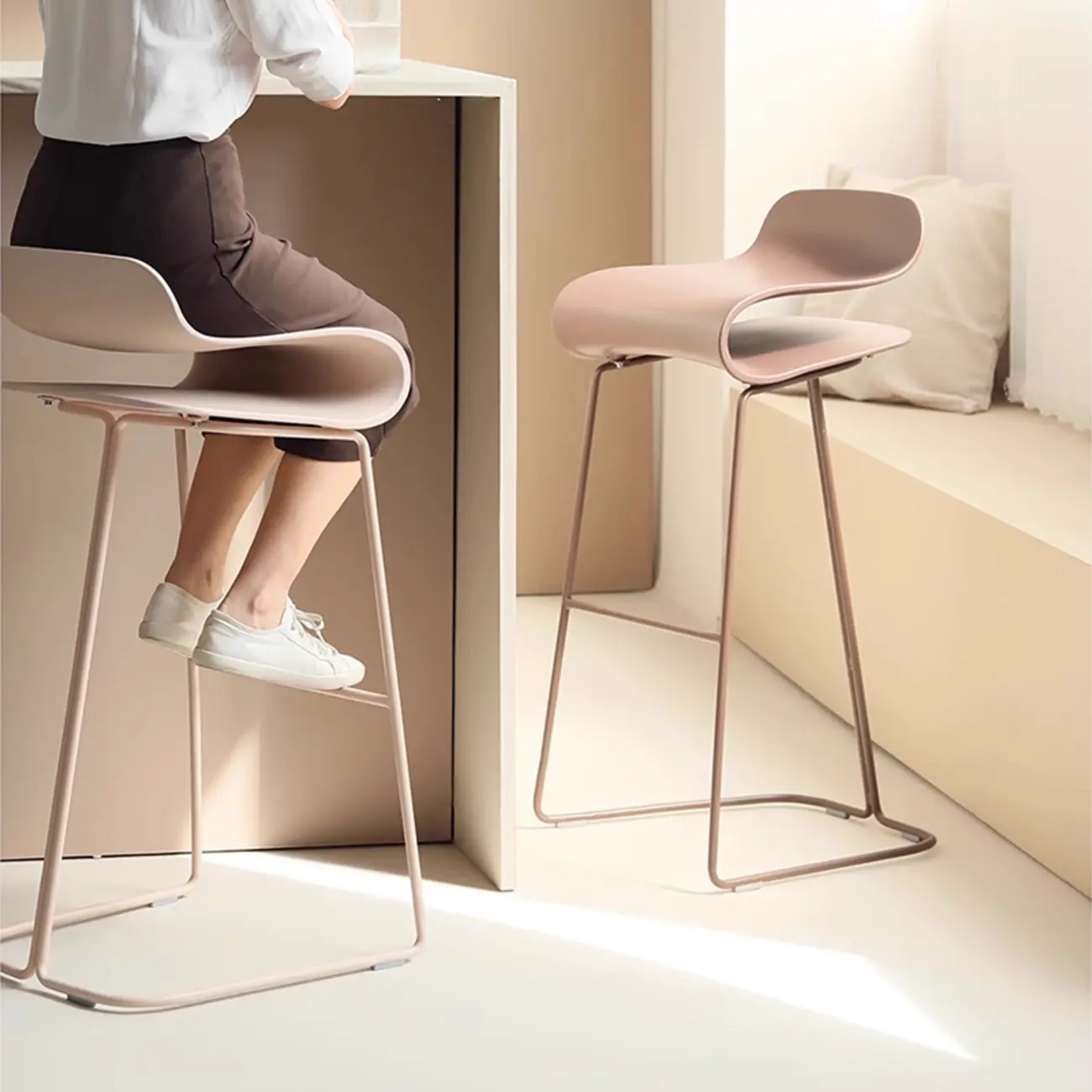 Industrial Plastic Steel Frame Low Back Armless Bar Stool