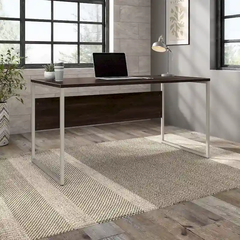 Computer Desk with Metal Legs and Wire Management