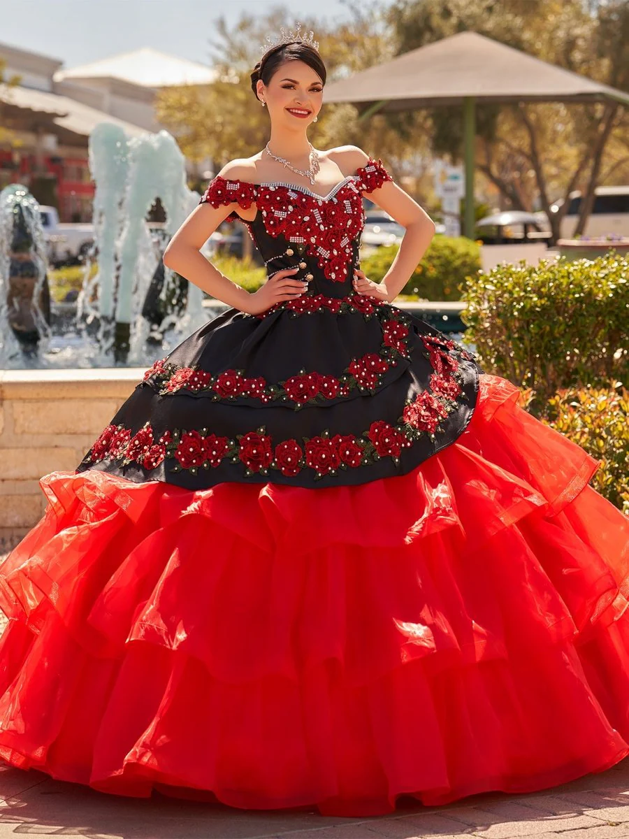 Red Off the Shoulder Quinceanera Dresses with Appliques