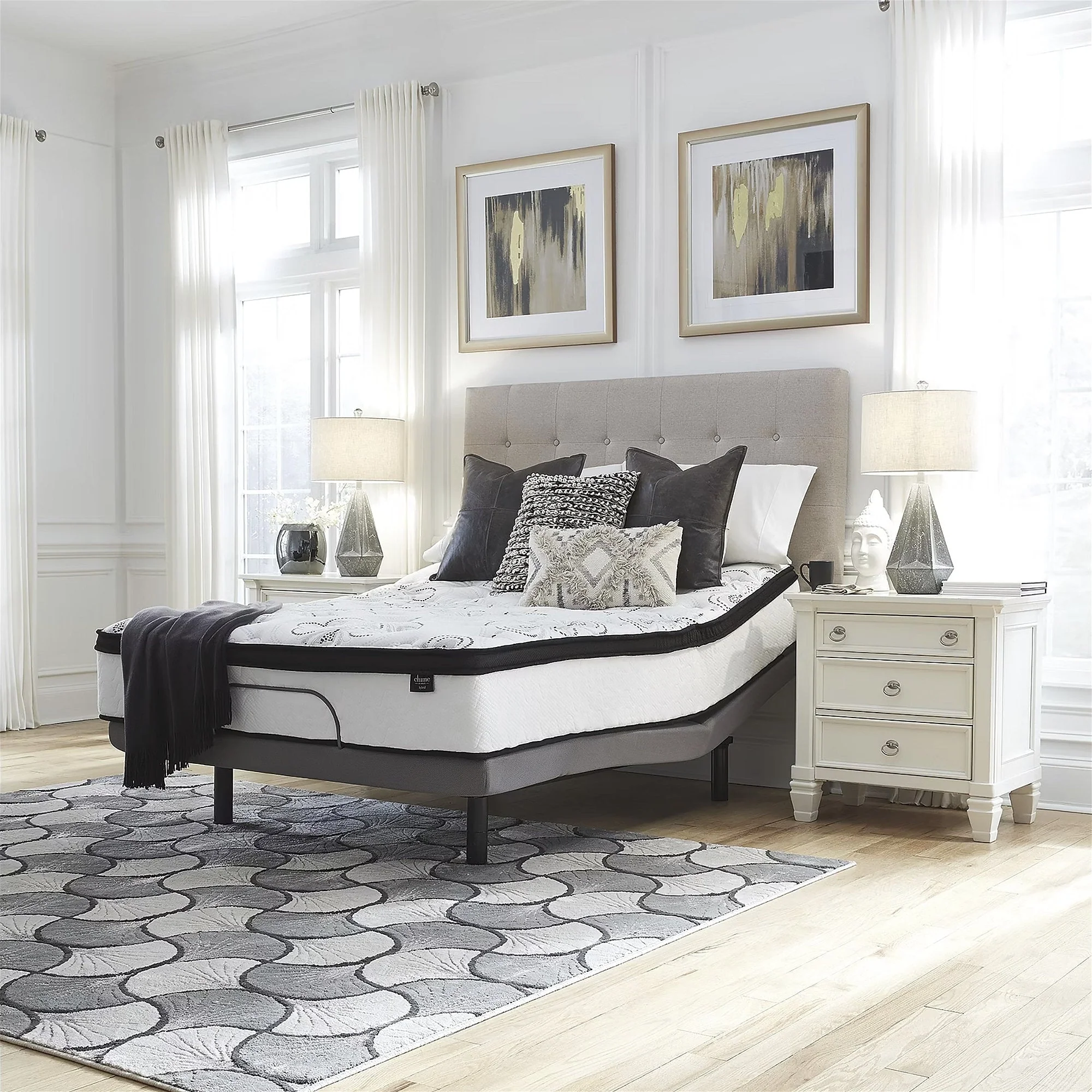 Signature Design by Ashley Chime 12-inch Hybrid Mattress in a Box