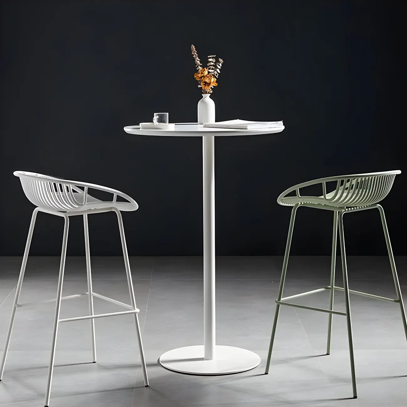 Contemporary Wooden Top Round Bar Table for Dining