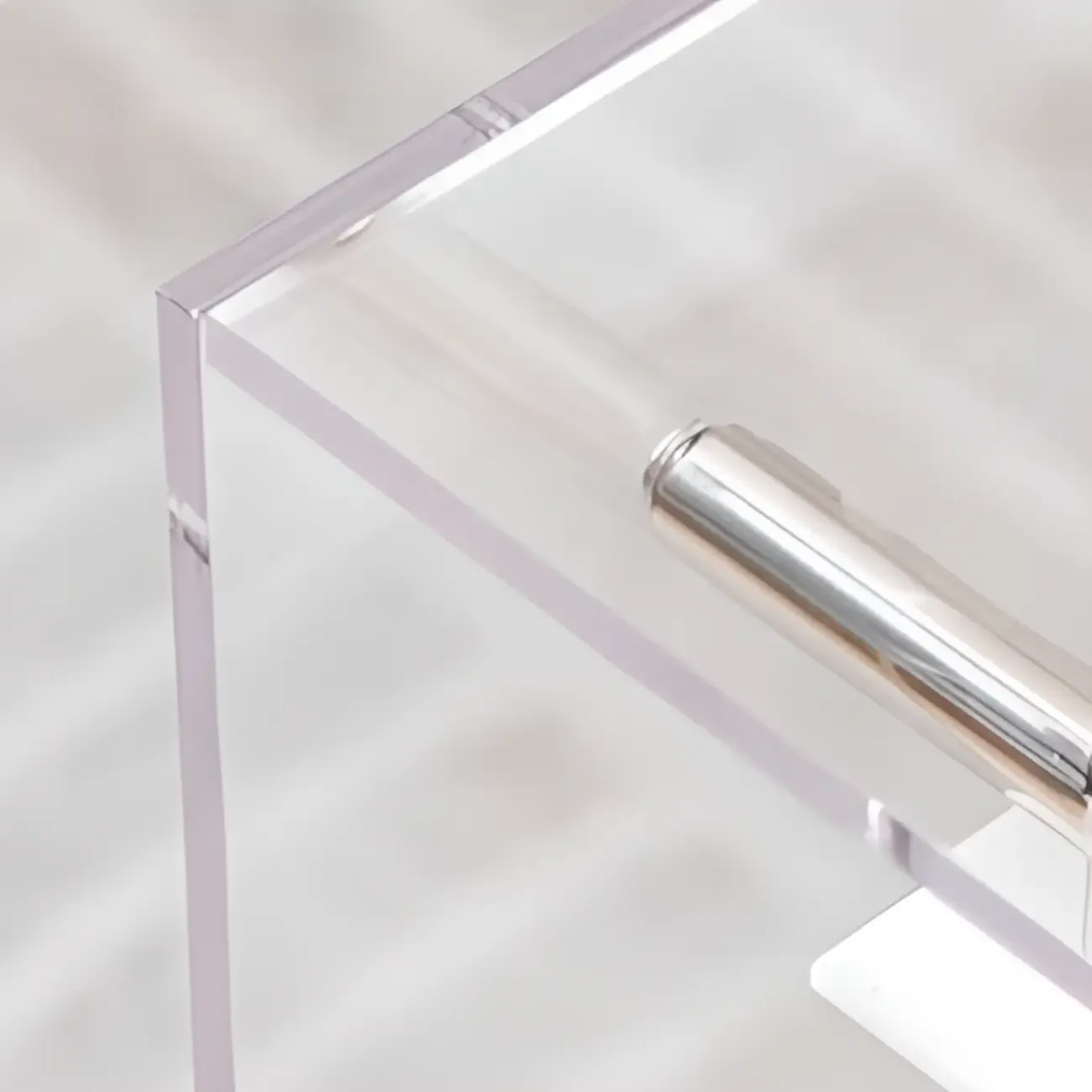 Stylish Clear Acrylic 360° Rolling Cubic Side Table