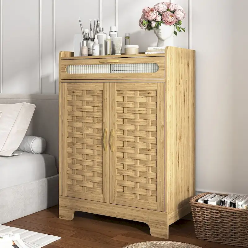 Versatile Farmhouse Storage Dresser Chest of Drawers for Bedroom
