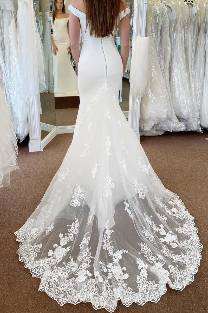 White Off the Shoulder Long Mermaid Wedding Dress with Lace Appliques