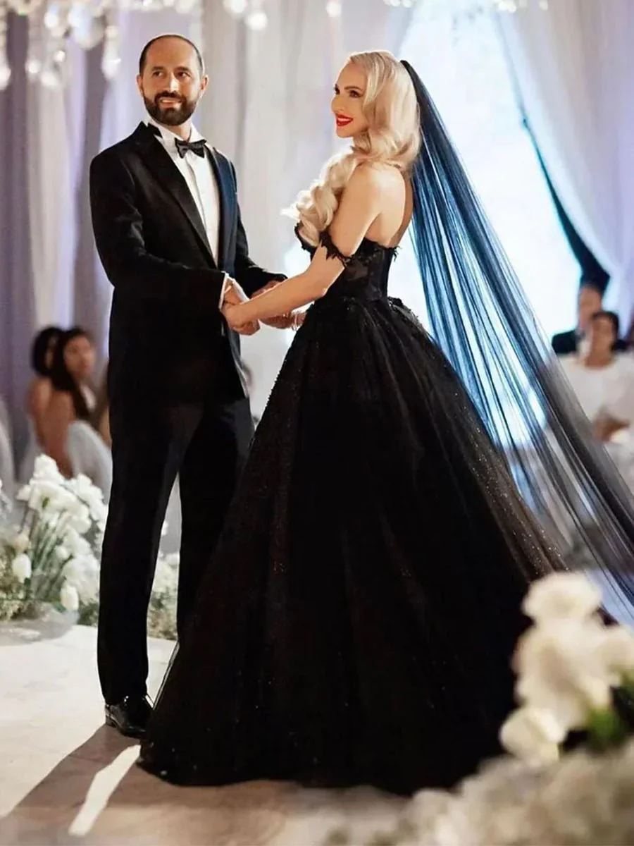 A-Line Black Gothic Wedding Dresses with Sequin Lace Appliques