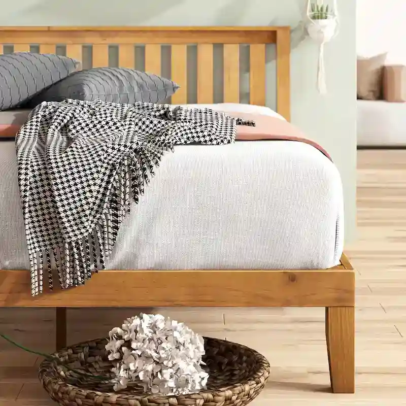 Priage by ZINUS Rustic Pine Wood Platform Bed Frame with headboard