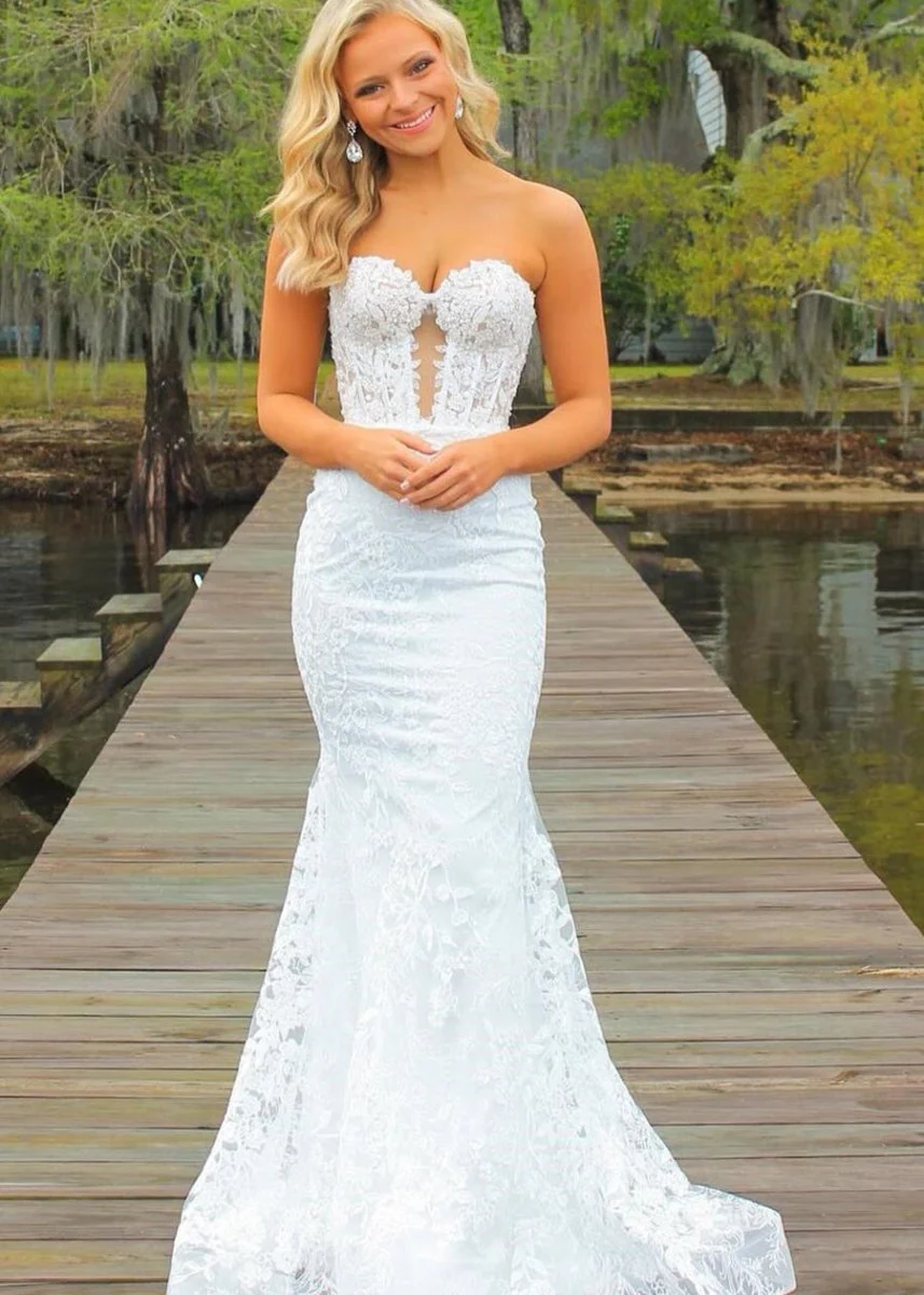 Black Sweetheart Lace Appliques Mermaid Long Prom Dresses