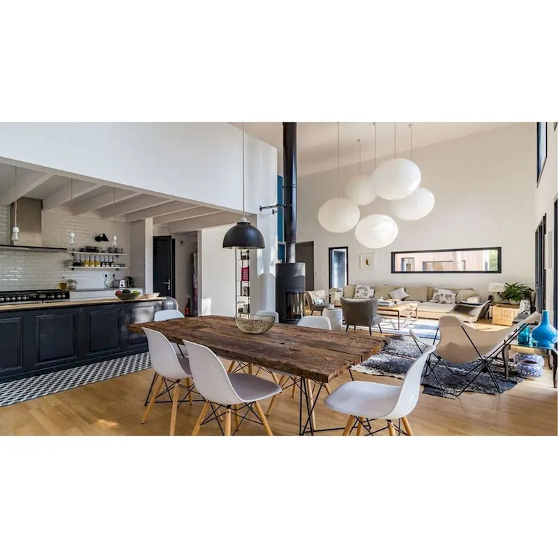 Set of 2 Mid-Century Modern Dining Chairs Armless Plastic Shell Seat with Natural Wooden Eiffel Leg Base, Red