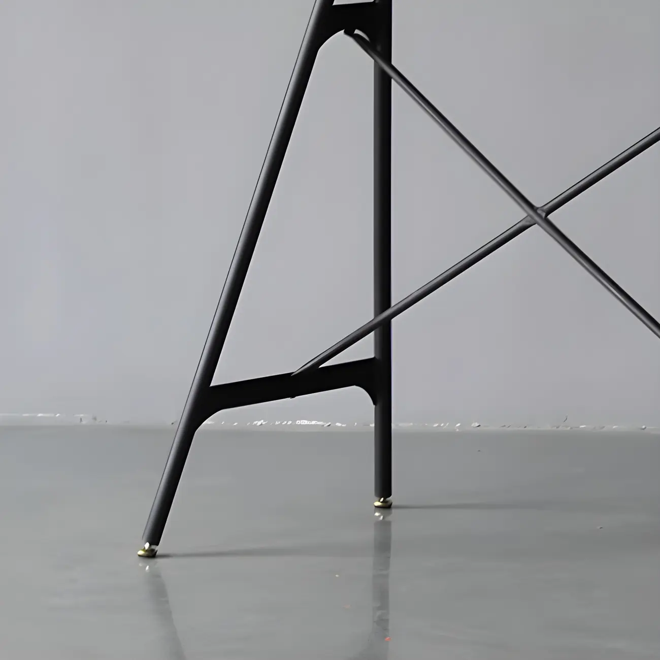 Industrial Lightweight Black Wood Wood-Tone Metal Bar Tables