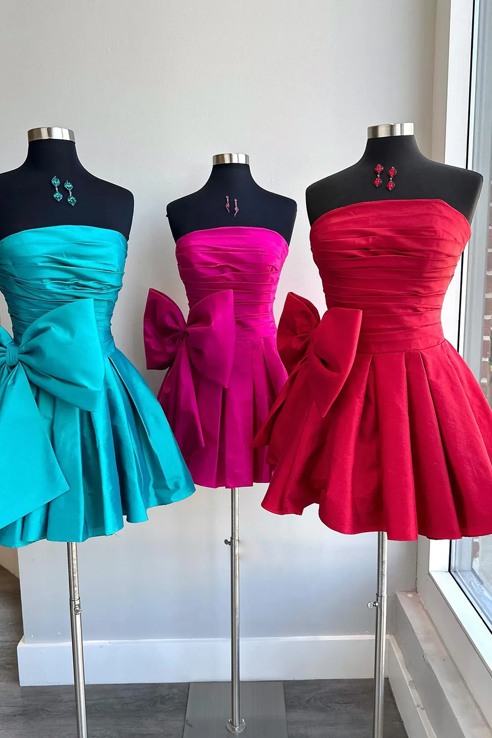 A-Line Strapless Pleated Party Dress with Bow