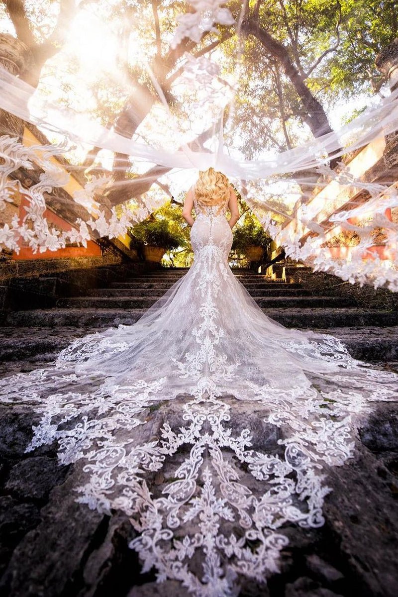 Mermaid V Neck Tulle Wedding Dresses with Train