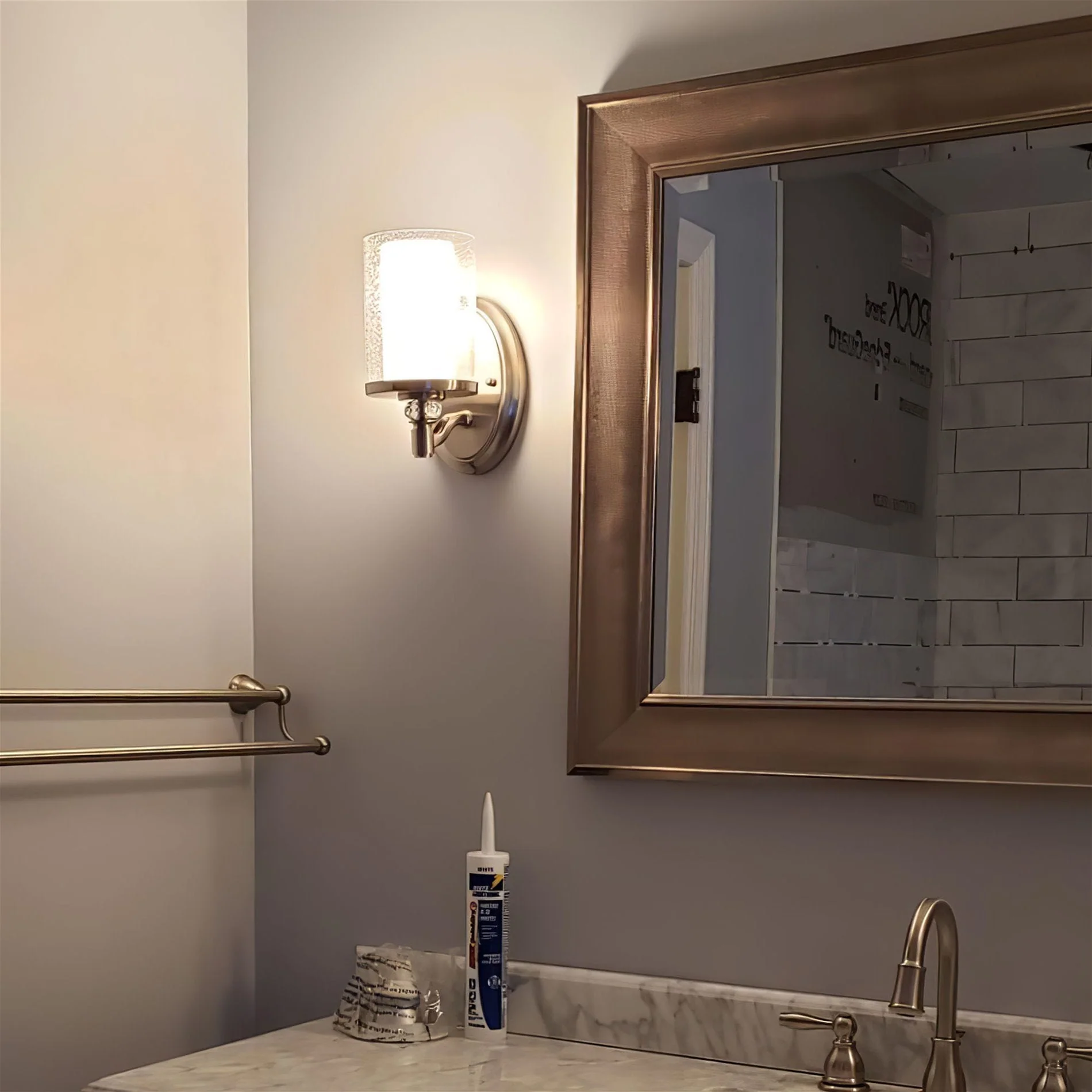 Victoria 10 Transitional Wall Sconce