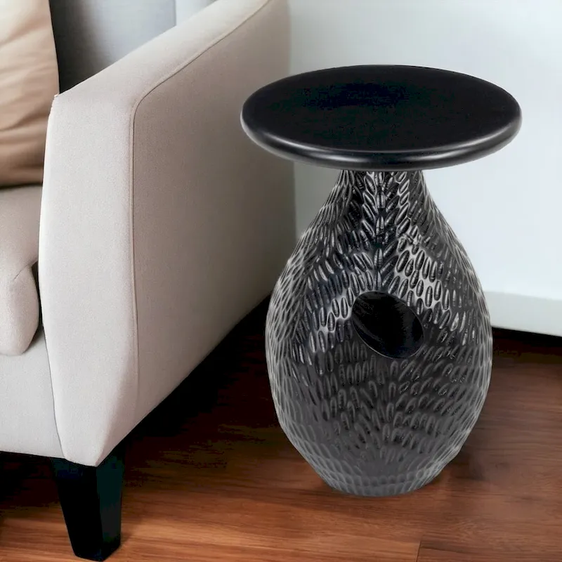 HomeRoots 20 Black Solid Wood Round Pedestal End Table - 15' X '20.1' X '15