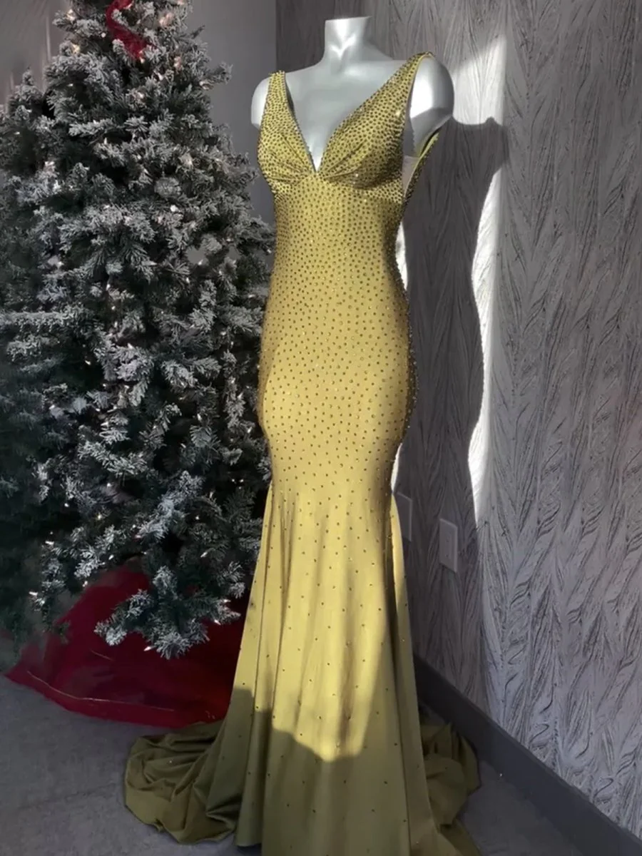 Mermaid Deep V-Neck Beaded Satin Long Prom Dress