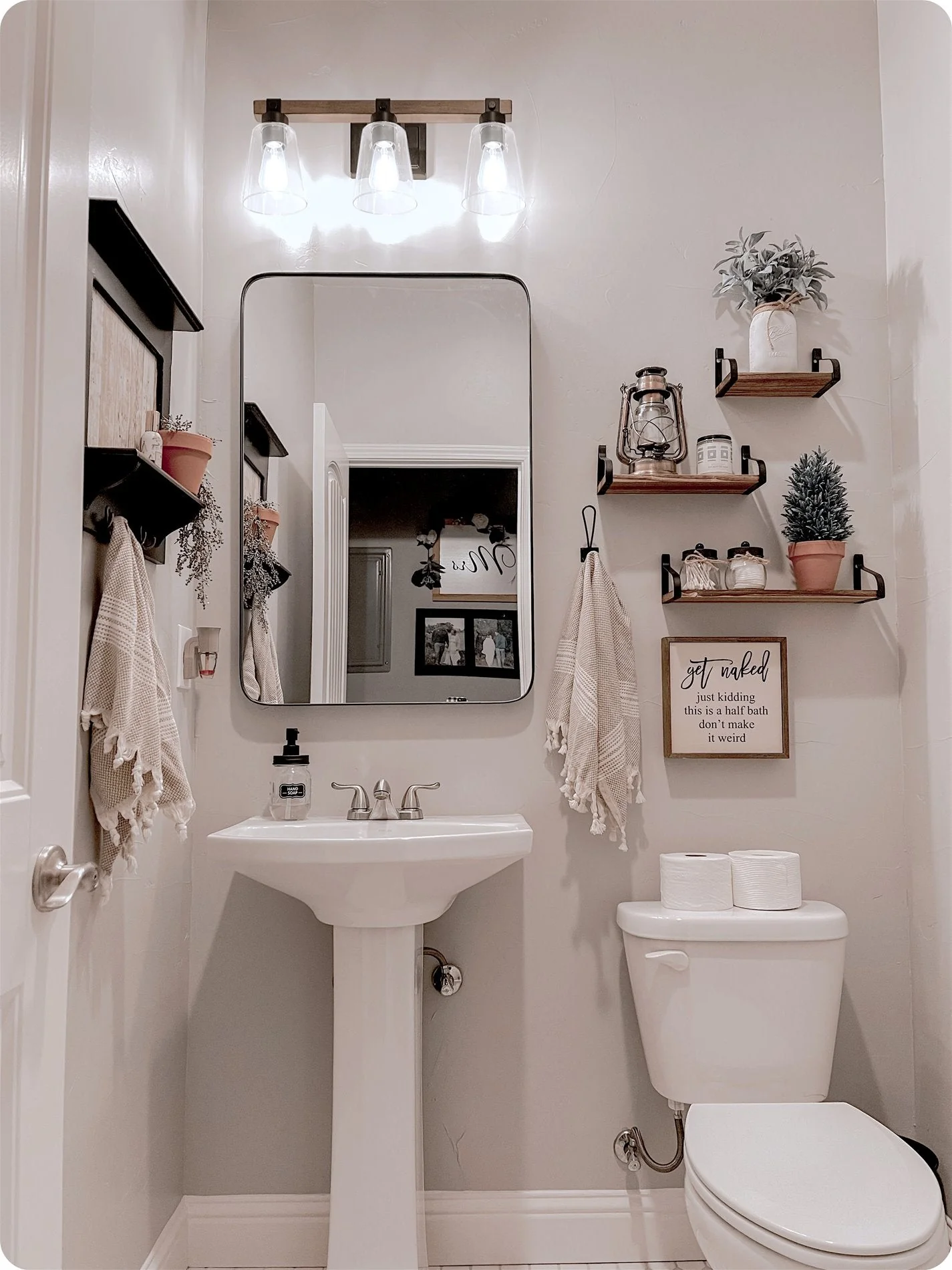 Asher 23 3-Light Farmhouse Vanity / Bathroom Light
