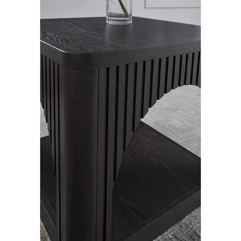 Signature Design by Ashley Yellink Black End Table - 24.13  W x 24.13  D x 22  H