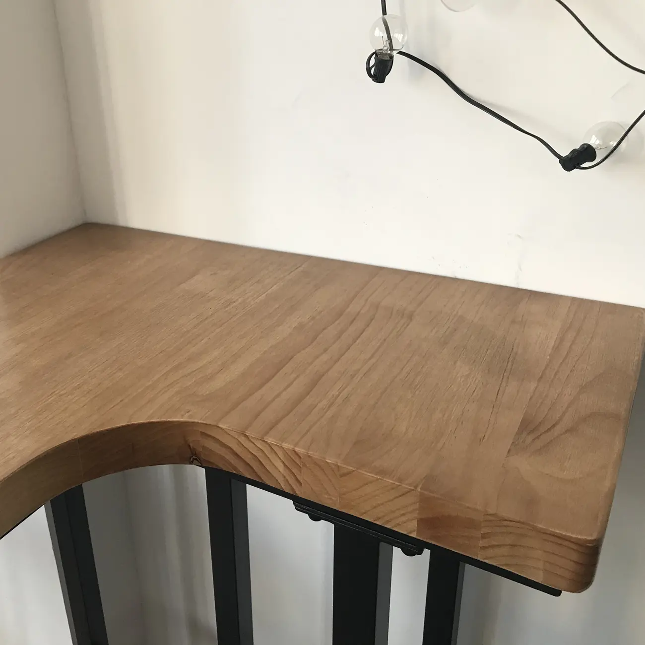 Industrial Natural Wooden Iron Trestle L-Shape Bar Tables