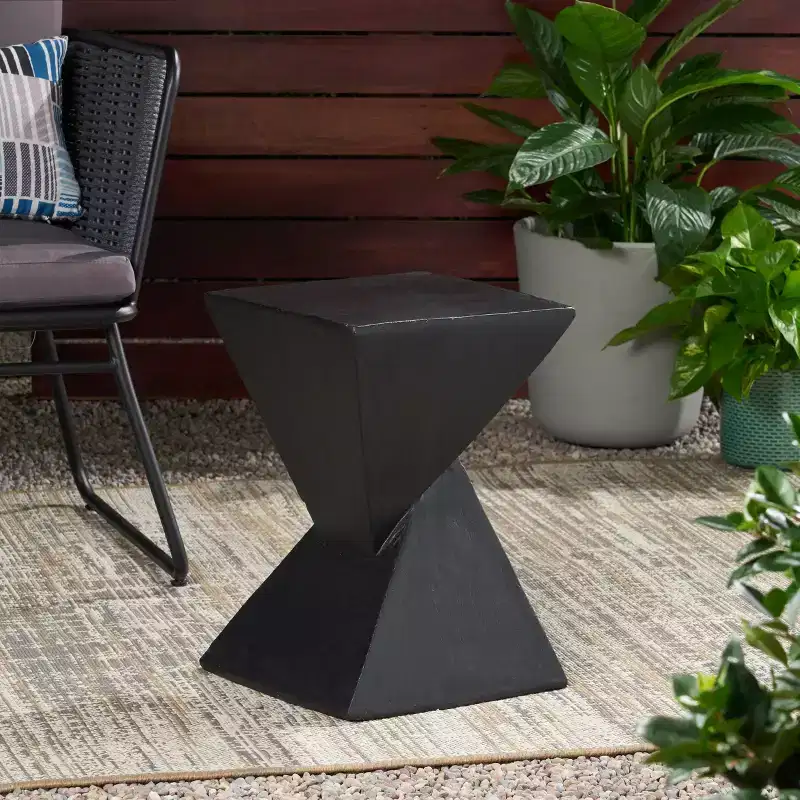 Christopher Knight Home Tess Indoor/Outdoor Geometric Lightweight Concrete Accent Table