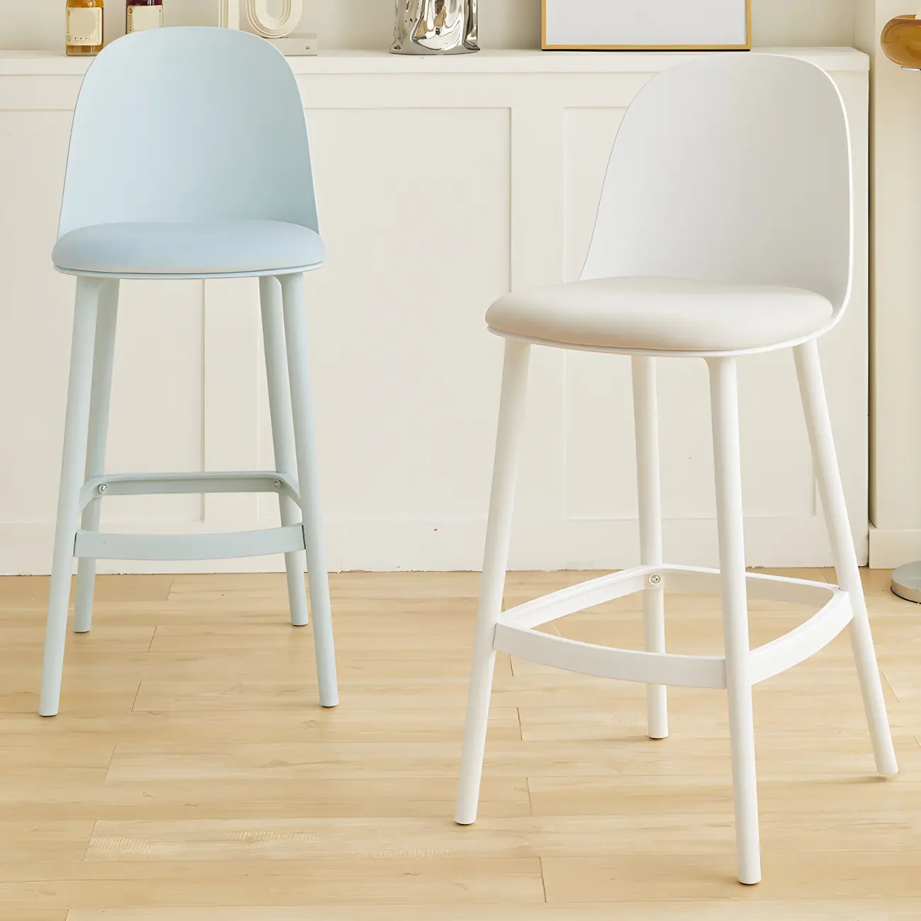 Modern Plastic Upholstered Bar Stool with Footrest