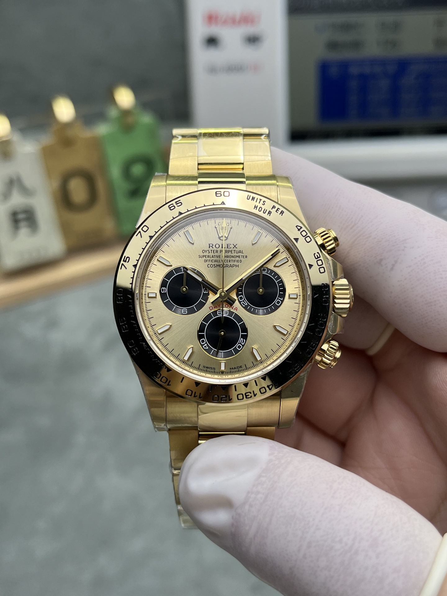 Rolex Daytona Replica 4131 Movement Gold Black Dial