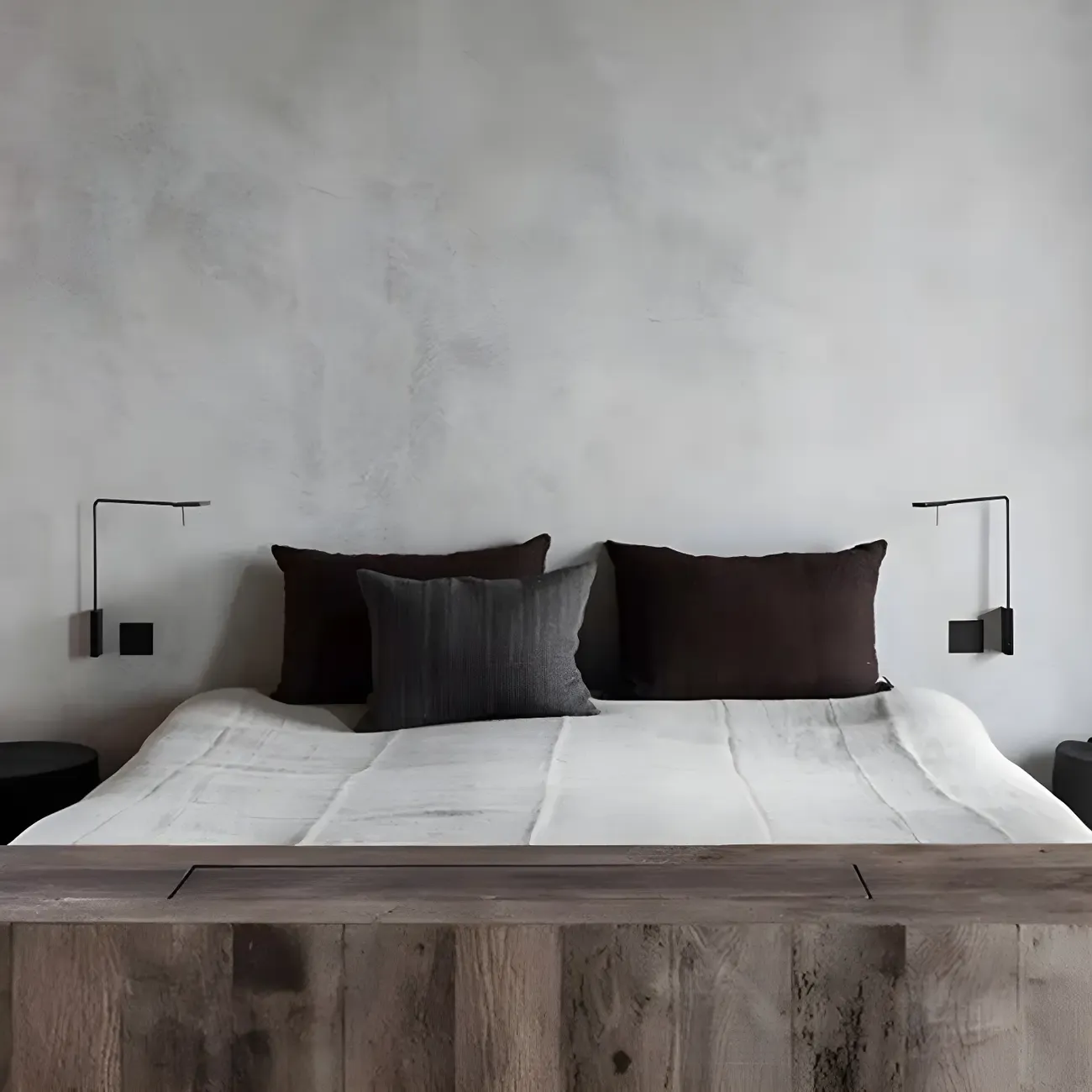 1-Light Black Metal Hardwired Small Swing Arm Wall Light