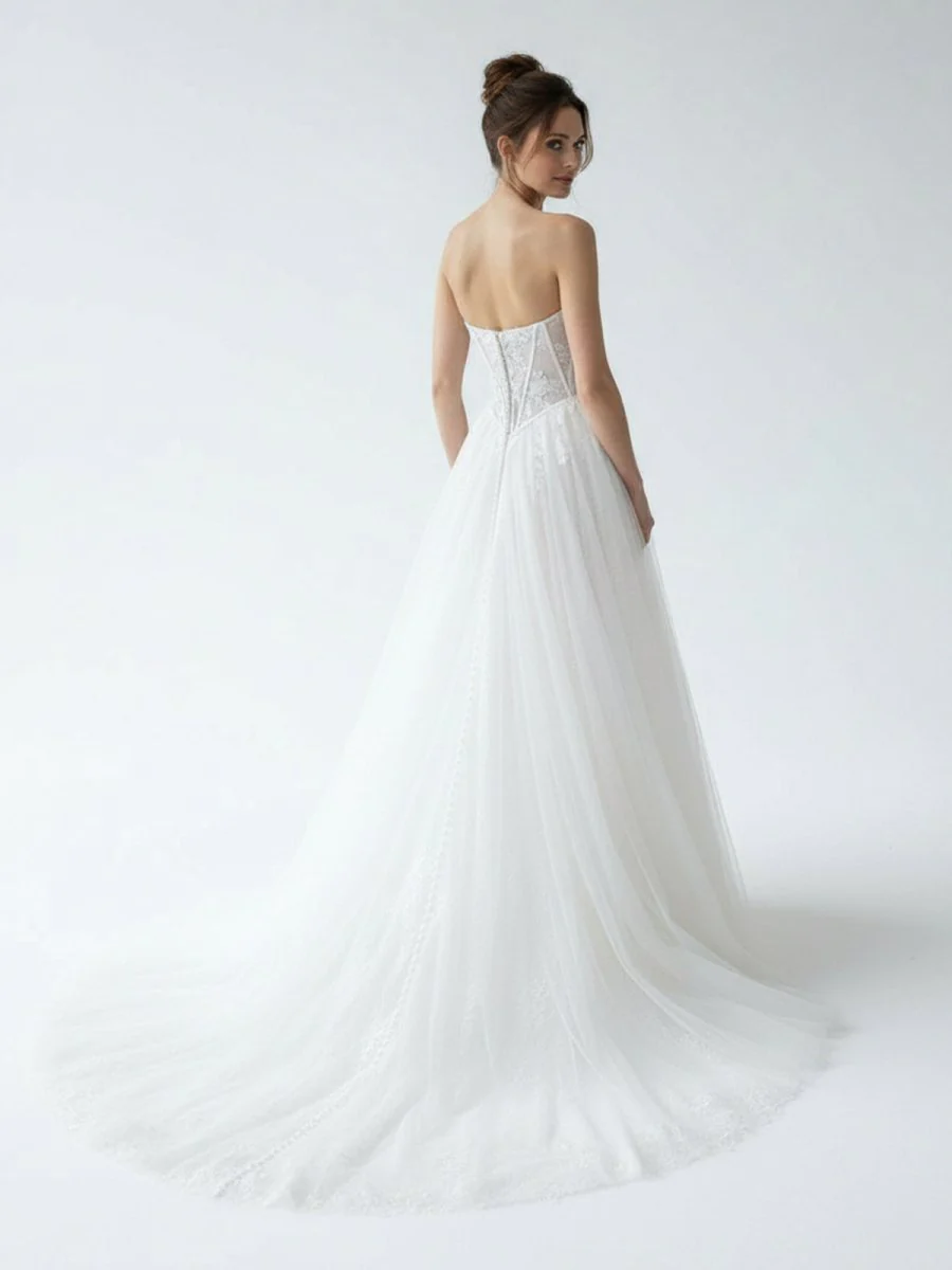 Charming A-Line Strapless Tulle Lace Wedding Dresses